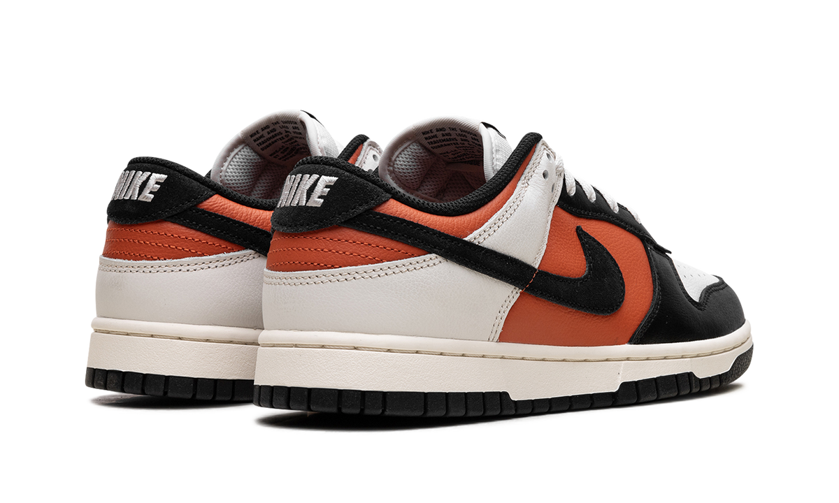 Dunk Low "Vintage Coral" HQ4988 030