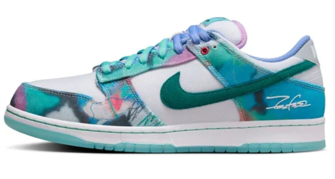 Nike SB Dunk Low – Futura Laboratories 'Bleached Aqua' (HF6061-400)
