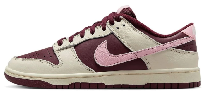 Nike Dunk Low Premium 'Valentine's Day 2023' | DR9705-100
