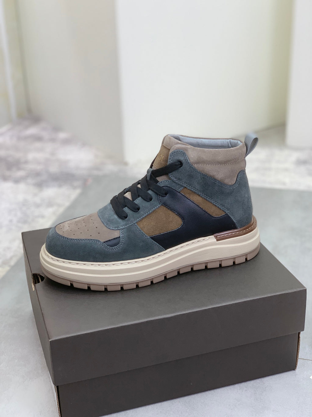 UGG Men's High-Top Trail Sneaker Boot — Slate Blue / Taupe