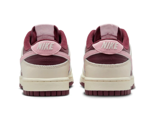 Nike Dunk Low Premium 'Valentine's Day 2023' | DR9705-100